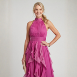 Matilde - Vestido Maxi com Decote Alto e Camadas de Renda