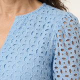 Tânia - Vestido Midi em Camadas com Decote em V e Mangas Curtas