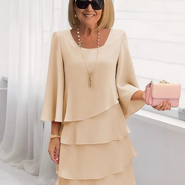 Ana – Vestido elegante fluido com volantes