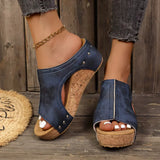 Adriana - Sandálias de Cunha Lumi com Studs