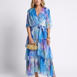 Rita - Vestido Maxi em Camadas com Decote em V e Cinto